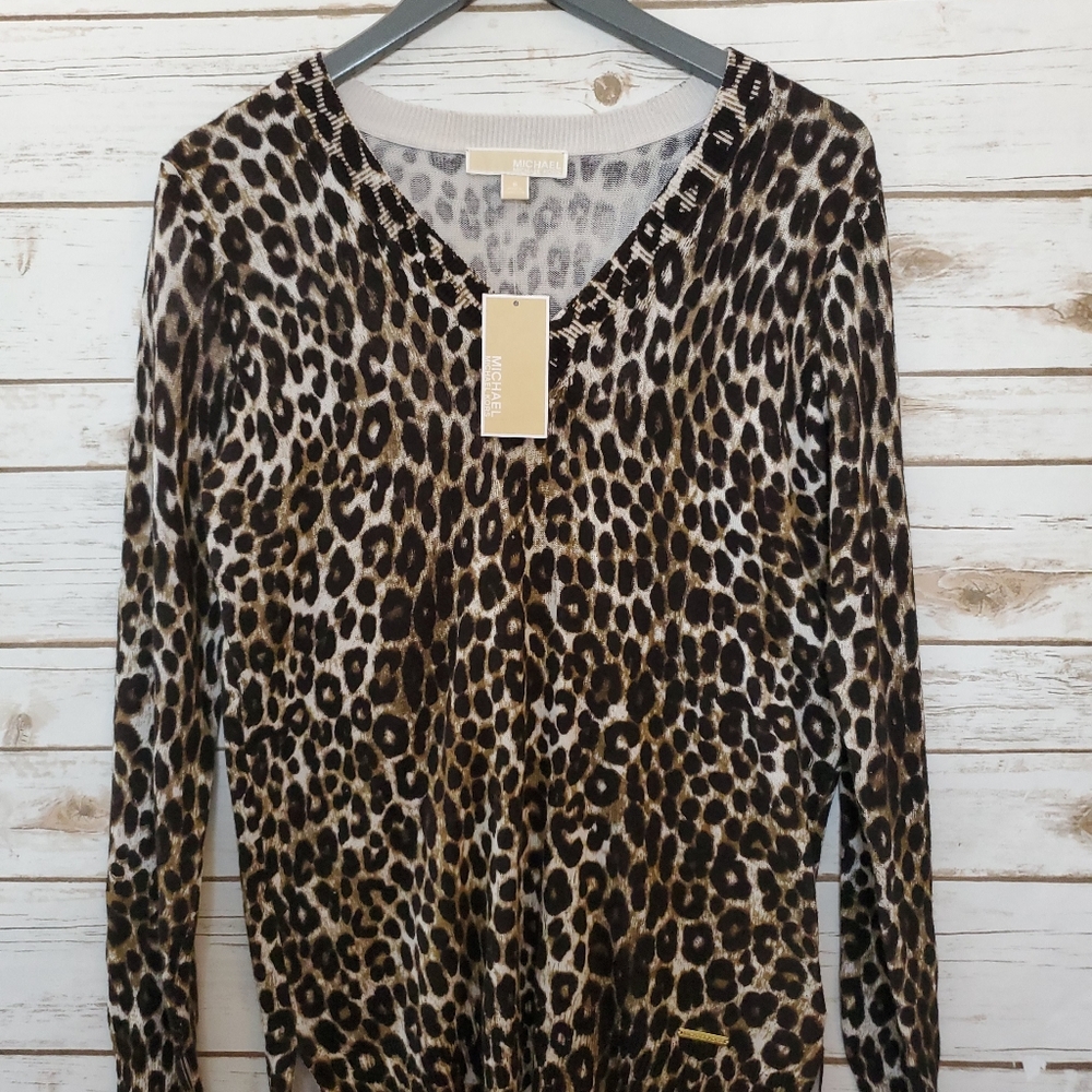 Michael Kors V neck leopard print sweater S